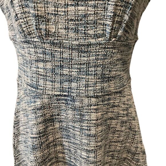 NWT LEOTA Ariana Sleeveless Tweed Dress In blue size Medium - Picture 3 of 12